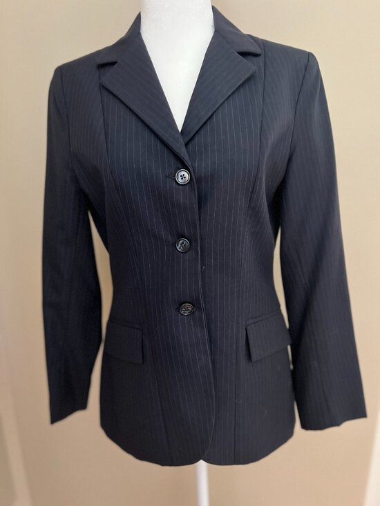 Devon-Aire Jackets & Blazers - Women's Equestrian Hunt Coat Navy Blue with Light Blue Pinstripe Size 14